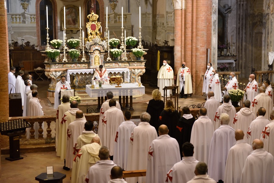 Santa Messa e Veglia notturna di Preghiera a Chiaravalle della Colomba, Chiaravalle (Piacenza) 31.10.2020