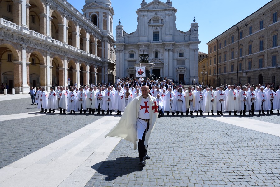 Marche silencieuse pour la foi – Basilique de la Sainte Maison – Loreto 20 mai 2018