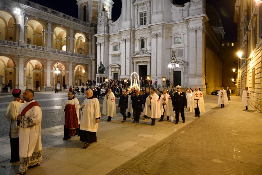 Procession de Pentecôte avec l’Archevêque – Sainte Maison de Lorette – 19 mai 2018