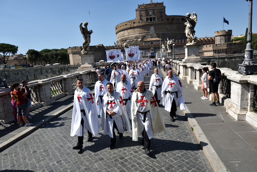 Convento Generale e Ritiro Spirituale a Roma, camminata silenziosa per la Fede per le vie della città alla presenza del Cardinale Patrono S. Em. Mons. Francesco Card. Monterisi (21-23 Giugno 2024)