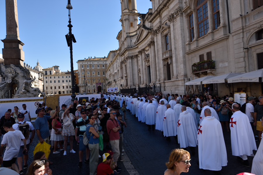 Convento Generale e Ritiro Spirituale a Roma, camminata silenziosa per la Fede per le vie della città alla presenza del Cardinale Patrono S. Em. Mons. Francesco Card. Monterisi (21-23 Giugno 2024)