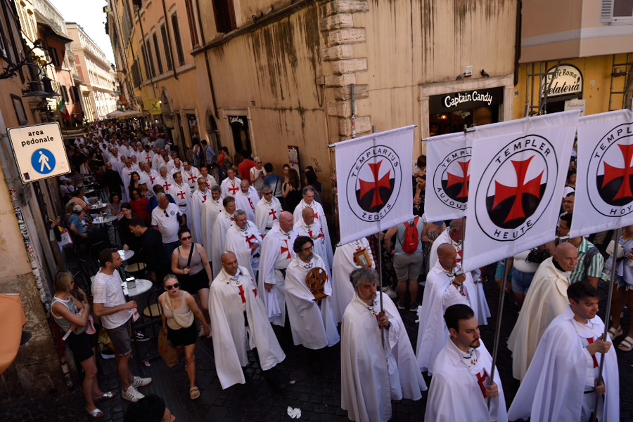 Convento Generale e Ritiro Spirituale a Roma, camminata silenziosa per la Fede per le vie della città alla presenza del Cardinale Patrono S. Em. Mons. Francesco Card. Monterisi (21-23 Giugno 2024)
