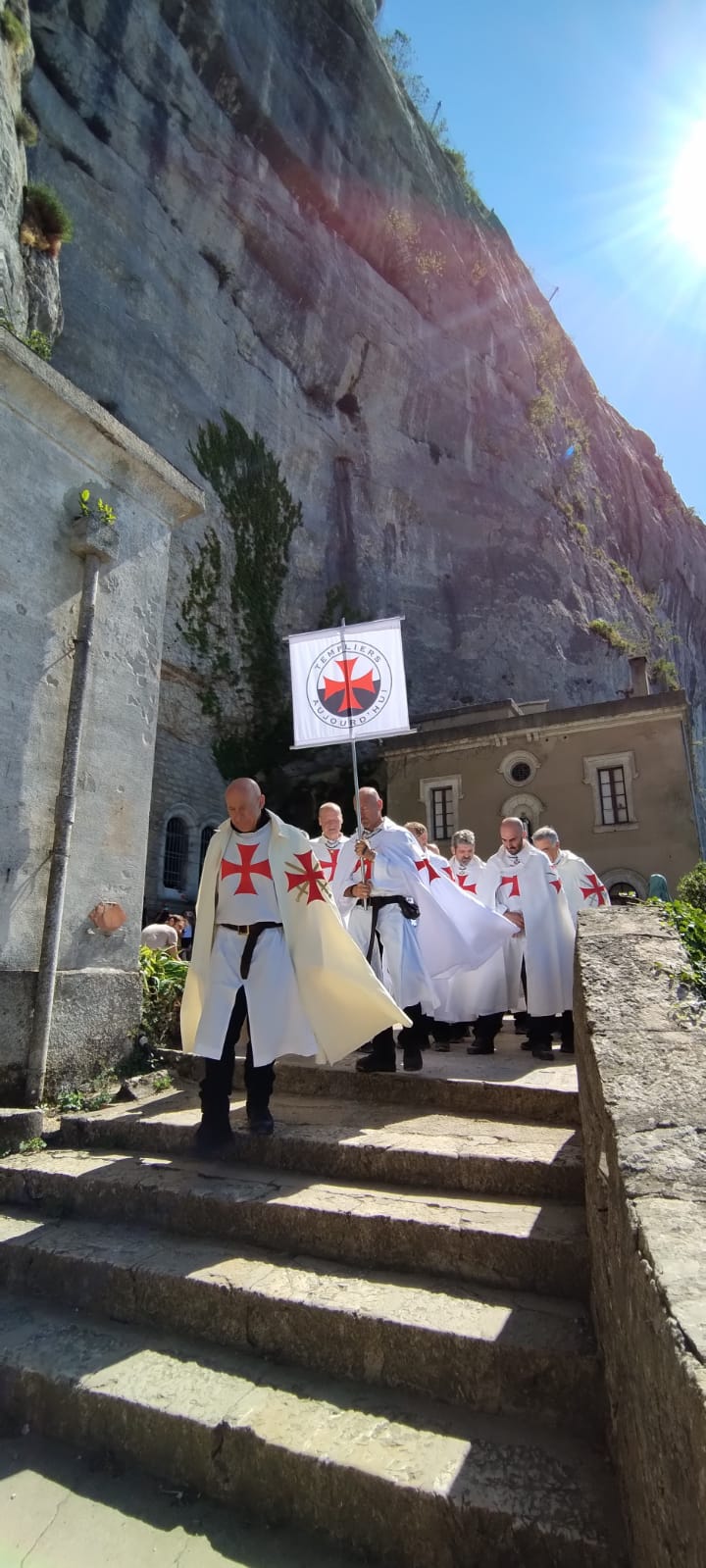 Retraite spirituelle nationale France 2024 – 1 – Pèlerinage à la Grotte Sanctuaire de Sainte Marie Madeleine dans le massif de la Sainte Baume