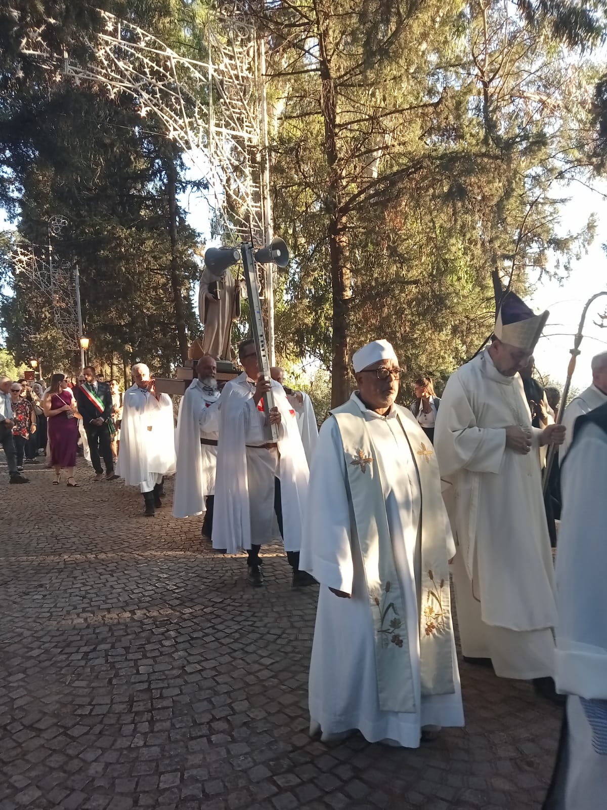 Santa Messa e processione in memoria di San Bernardo presso l’Abbazia di Valvisciolo – Sermoneta (LT) 25.08.2024