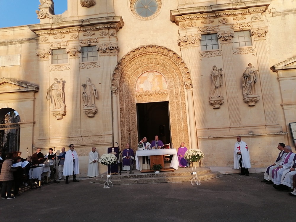 Partecipazione Santa Messa commemorazione dei defunti e servizio di custodia presso Chiesa Santi Niccolò e Cataldo a Lecce