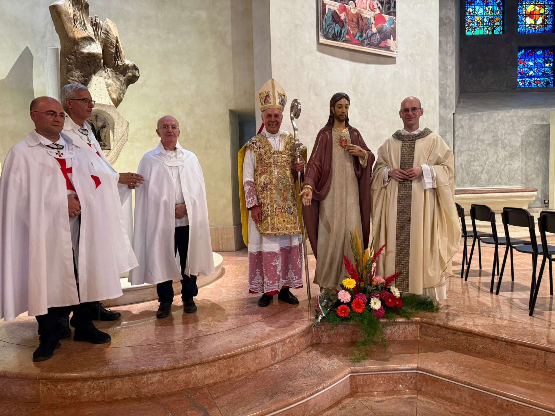 Santa Messa nella Chiesa del Sacro Cuore a Bergamo presieduta da Mons. Gabriele Caccia Nunzio (Giugno 2025)