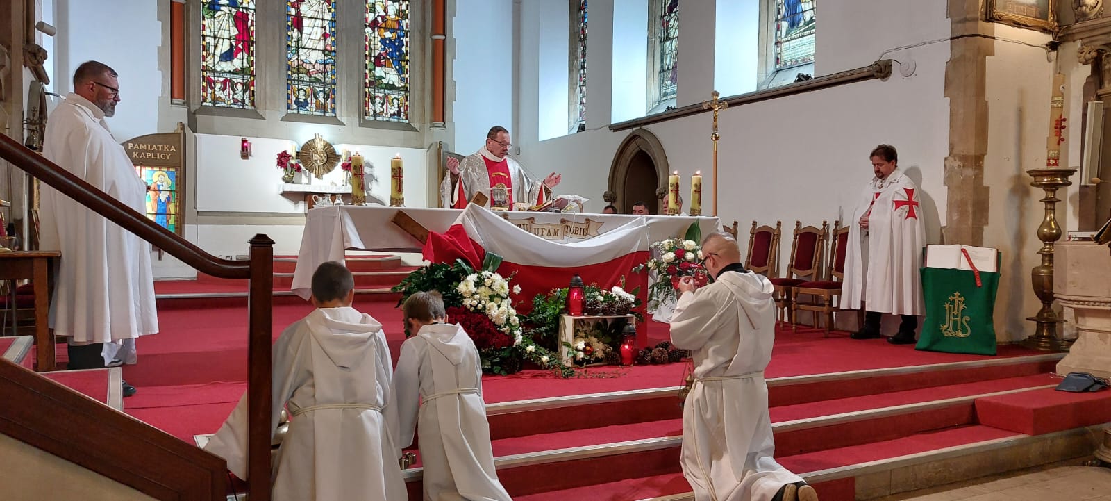Holy Mass at the Church of the Sacred Heart of Jesus in Reading, Great Britain