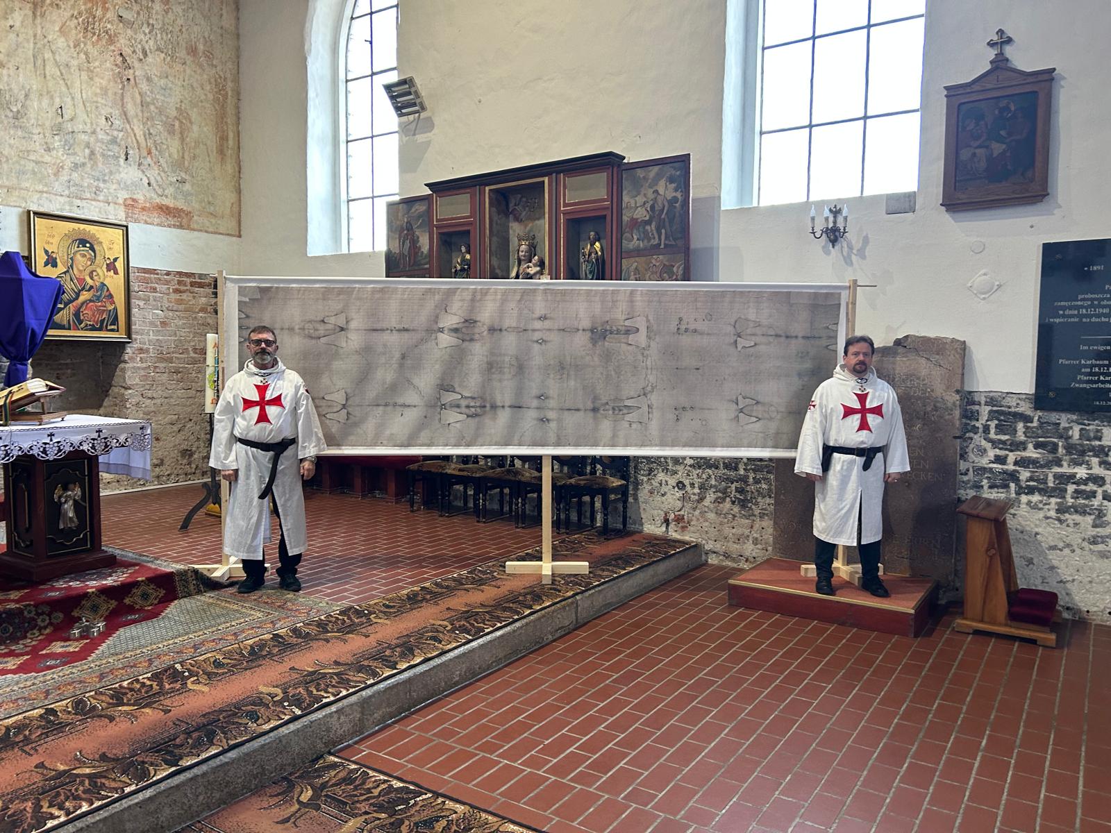 Esposizione Santa Sindone e ritiro spirituale presso la Chiesa di San Giacomo a Niedźwiedzica (Polonia)