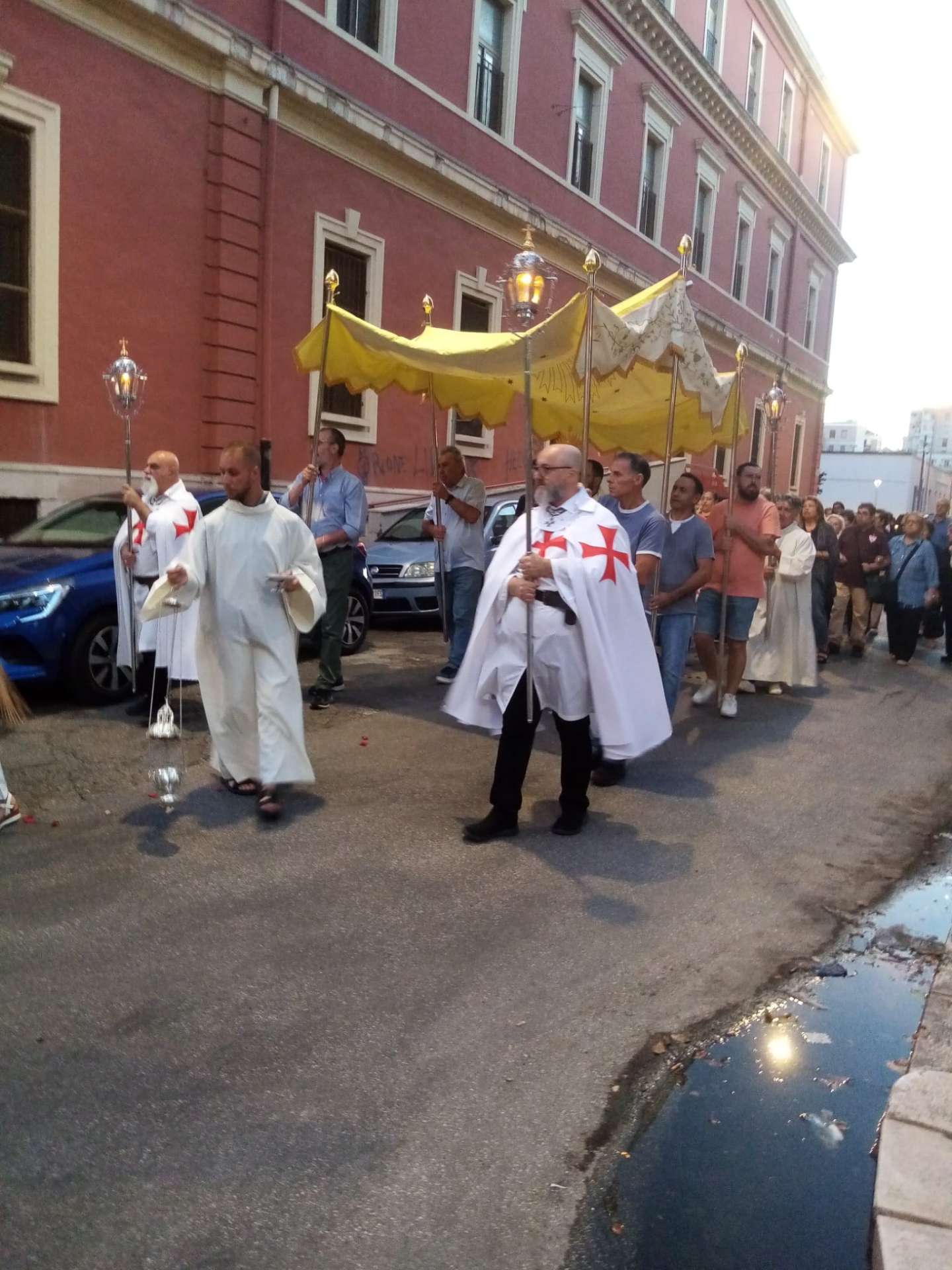 Partecipazione Santa Messa e processione festività religiosa del Sacro Cuore di Gesù