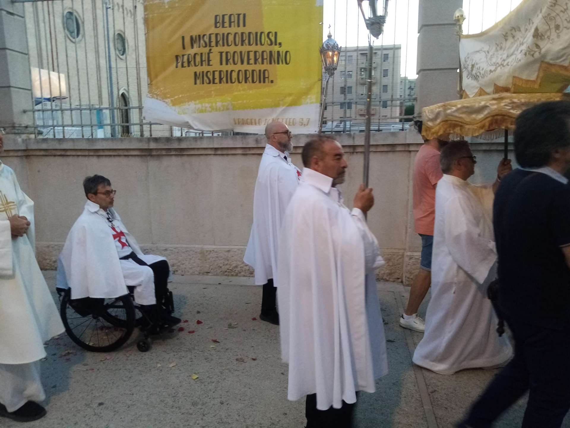 Partecipazione Santa Messa e processione festività religiosa del Sacro Cuore di Gesù