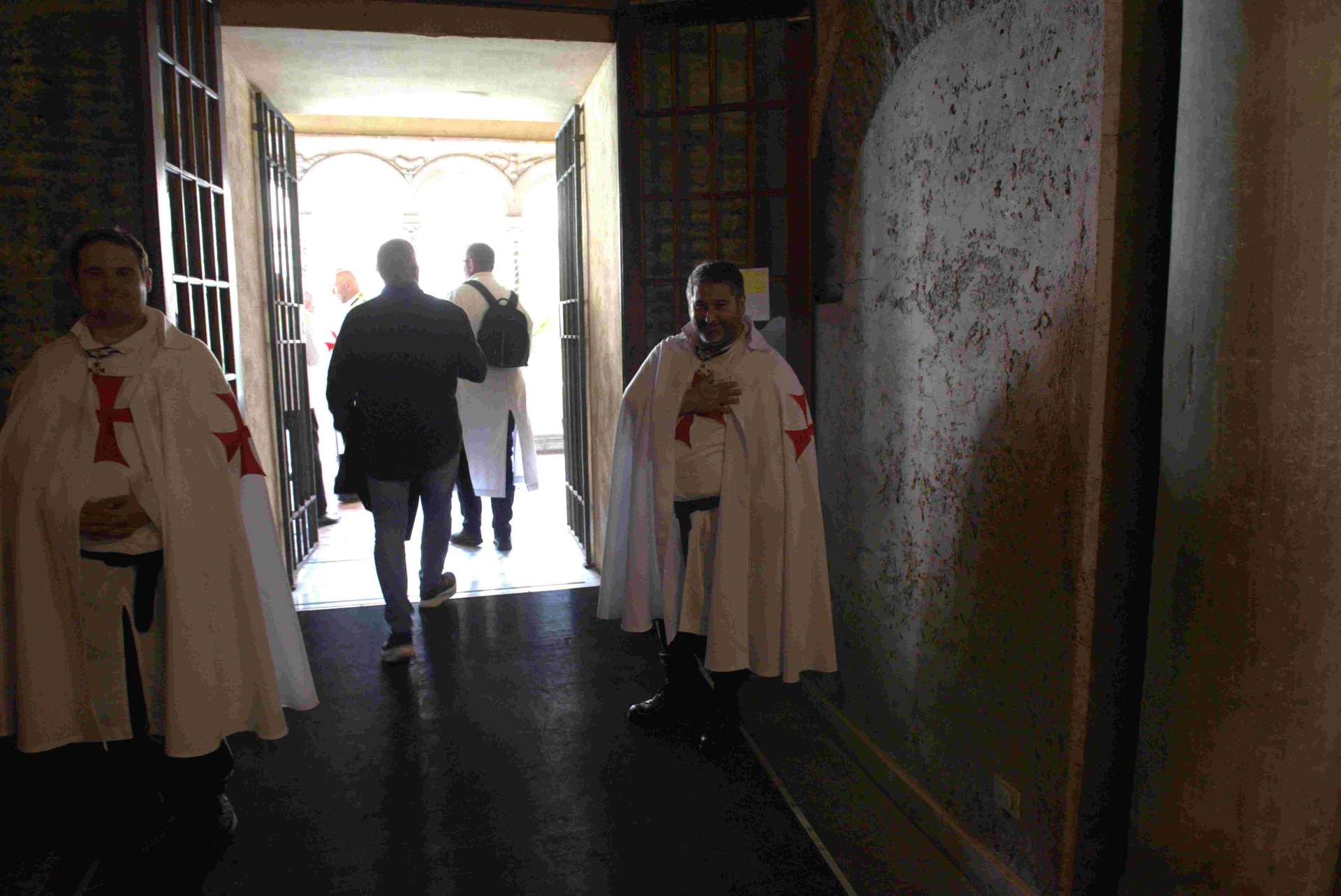 Un Día de Gracia y Fraternidad: Templarios Hoy Celebran un Matrimonio en la Basílica de San Pablo Extramuros – Roma
